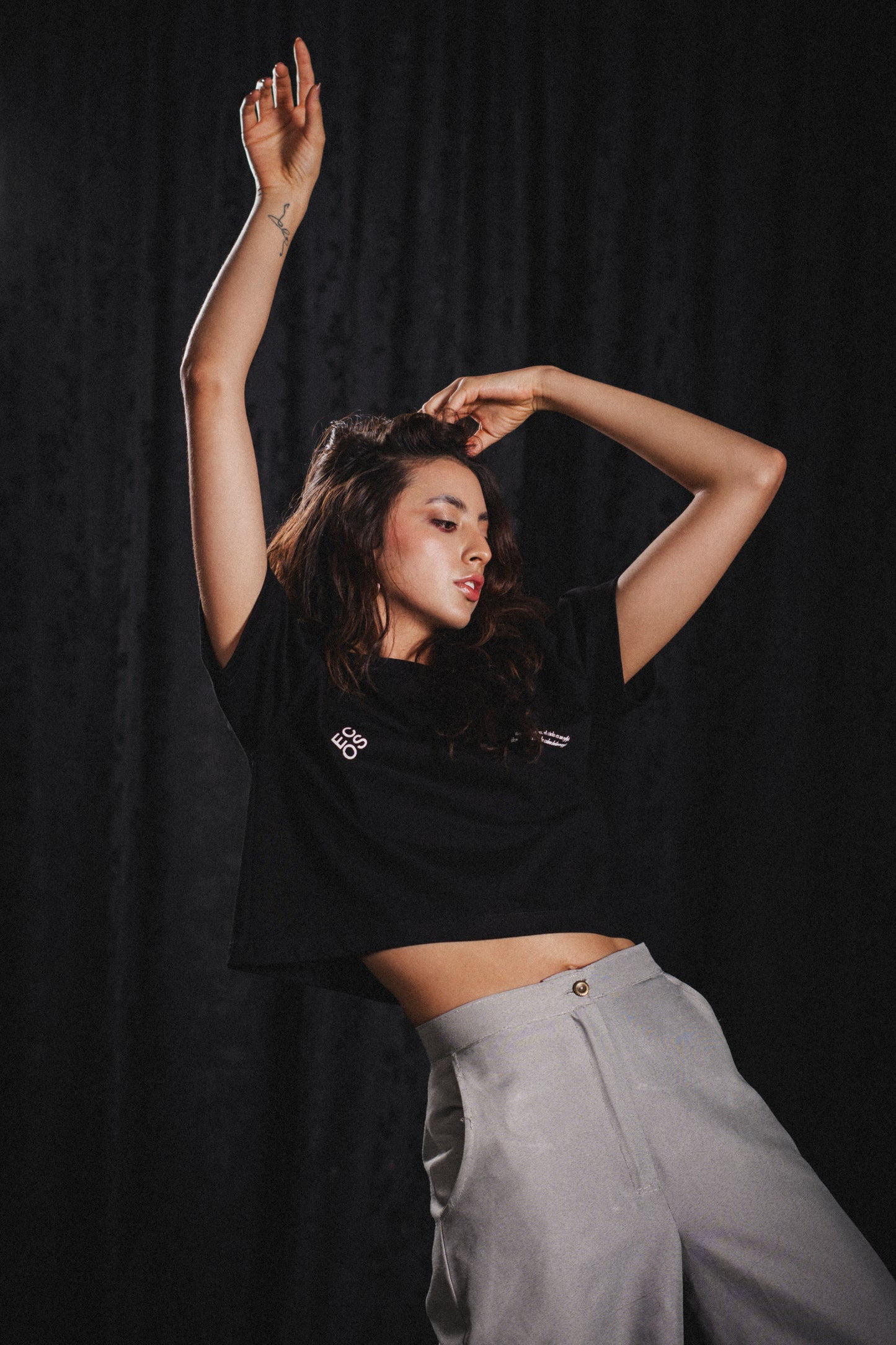 KURA MUNDUS CROP TOP