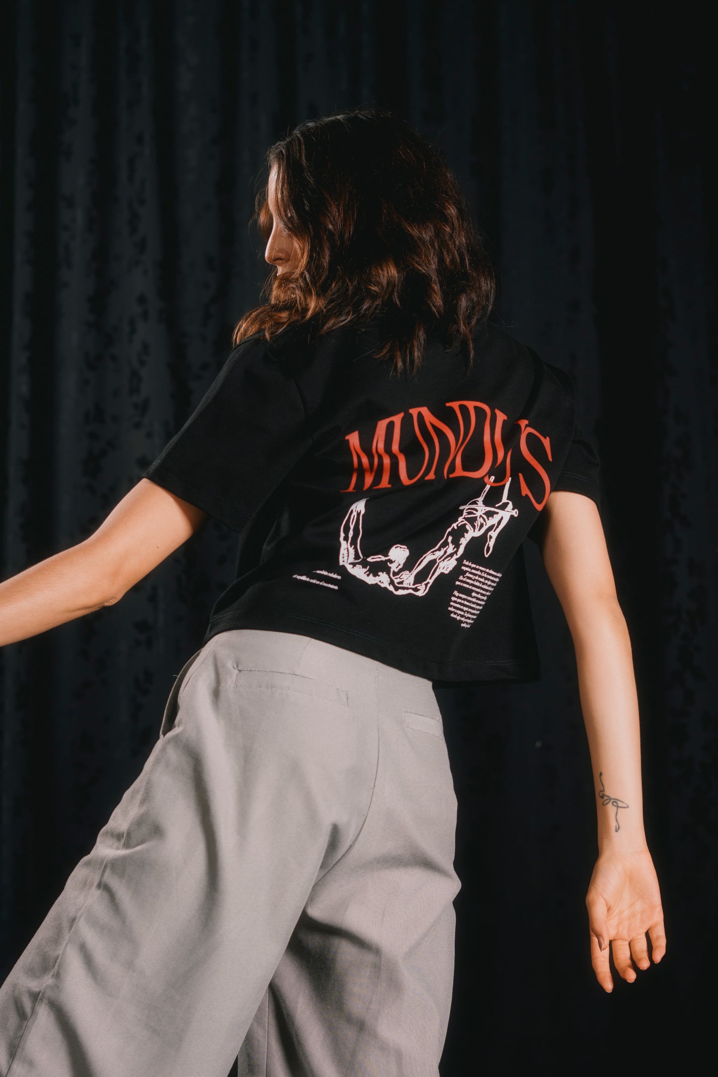 KURA MUNDUS CROP TOP